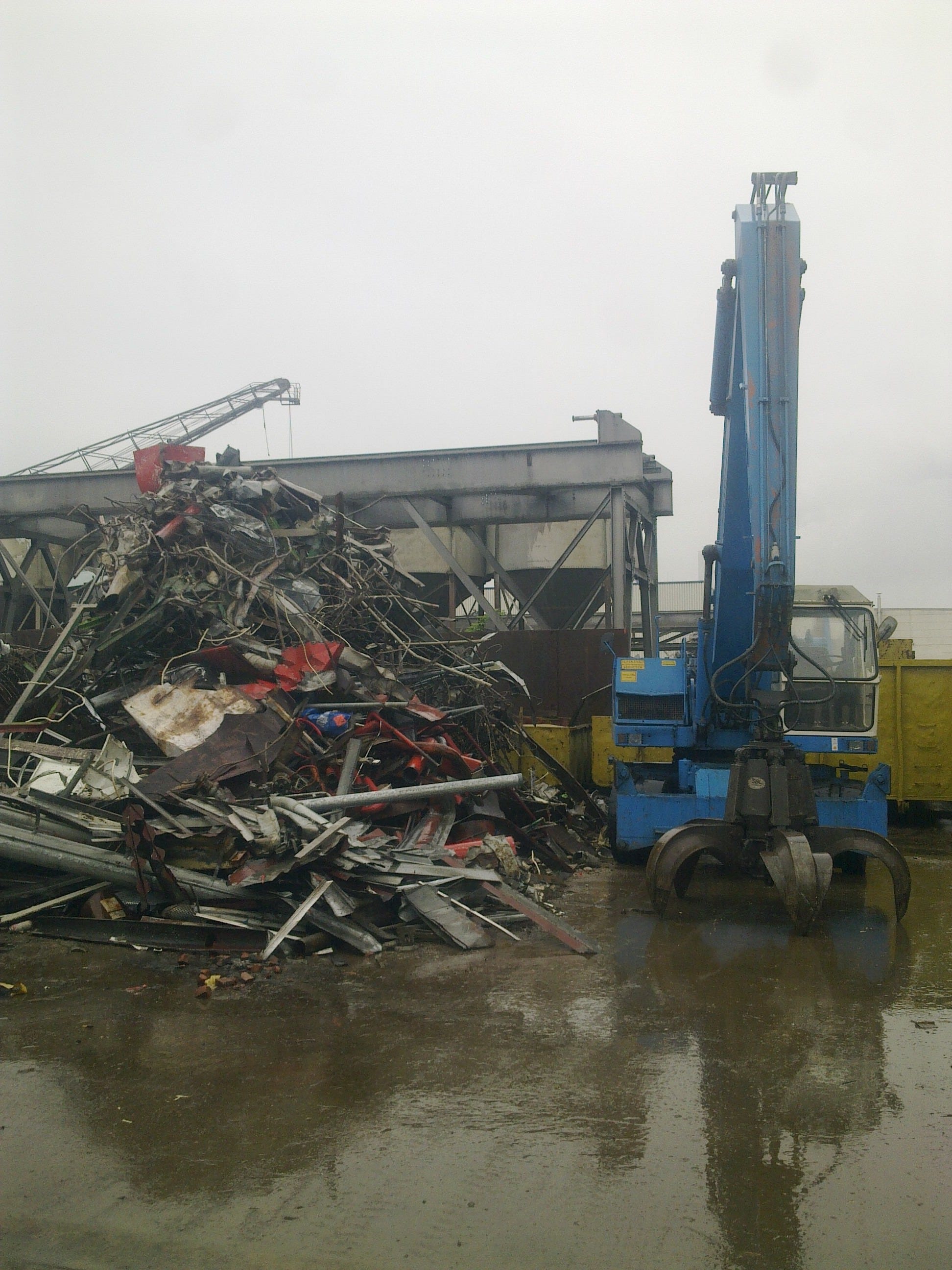 Schrott- Und Metallgroßhandel Hermstrüwer Gmbh & Co. Kg Schrott & NE-Metalle | Frank Metallhandelsgesellschaft mbH
