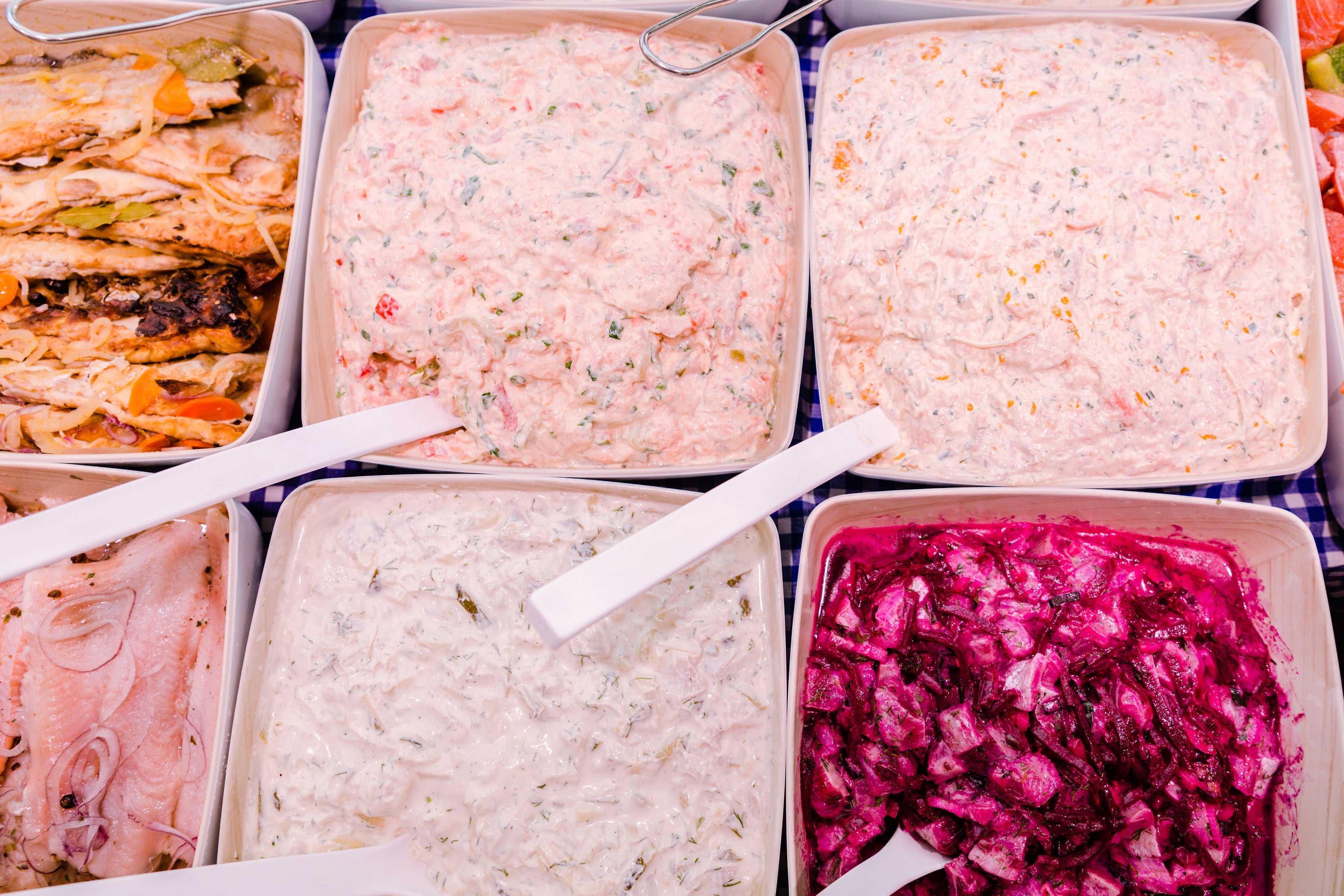 Räucherfischsalat &amp;quot;Frühling&amp;quot; mit Mandarine - FISCHSALATE &amp; FEINKOST ...