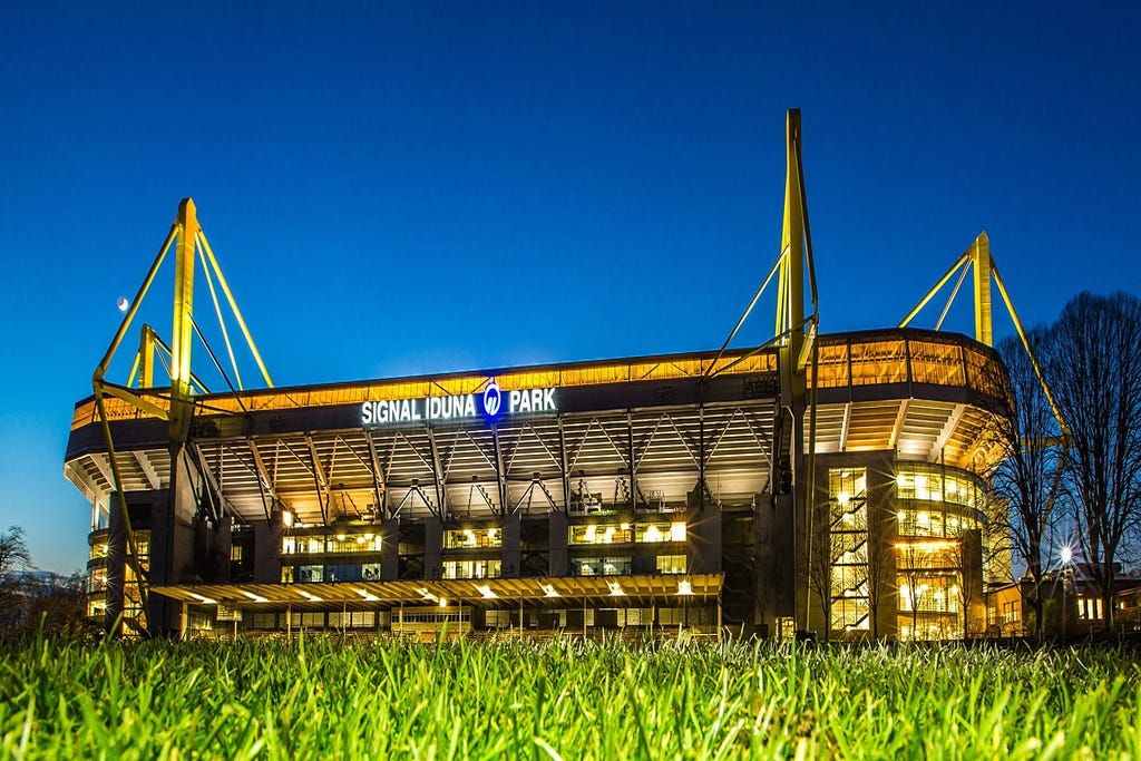BVB ARENA TOUR Weitere Turniere Internationales Jugendfußballturnier