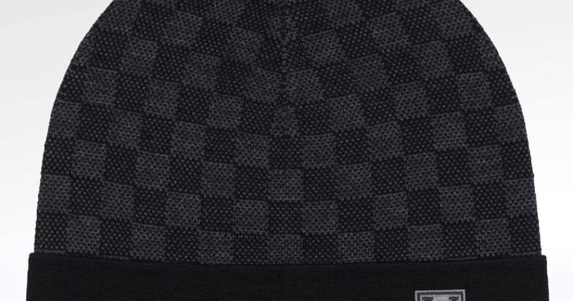 Louis Vuitton - Bonnet Petit Damier en laine noir/gris sur 1stDibs