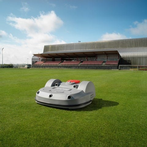 Sportplatz Lösung Großflächen Roboter Verkauf & Installation von