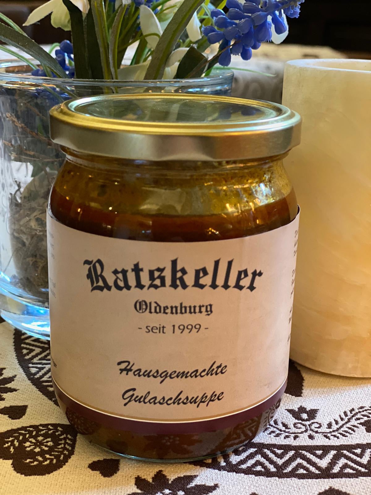 Hausgemachte Gulaschsuppe - Shop | Ratskeller Oldenburg