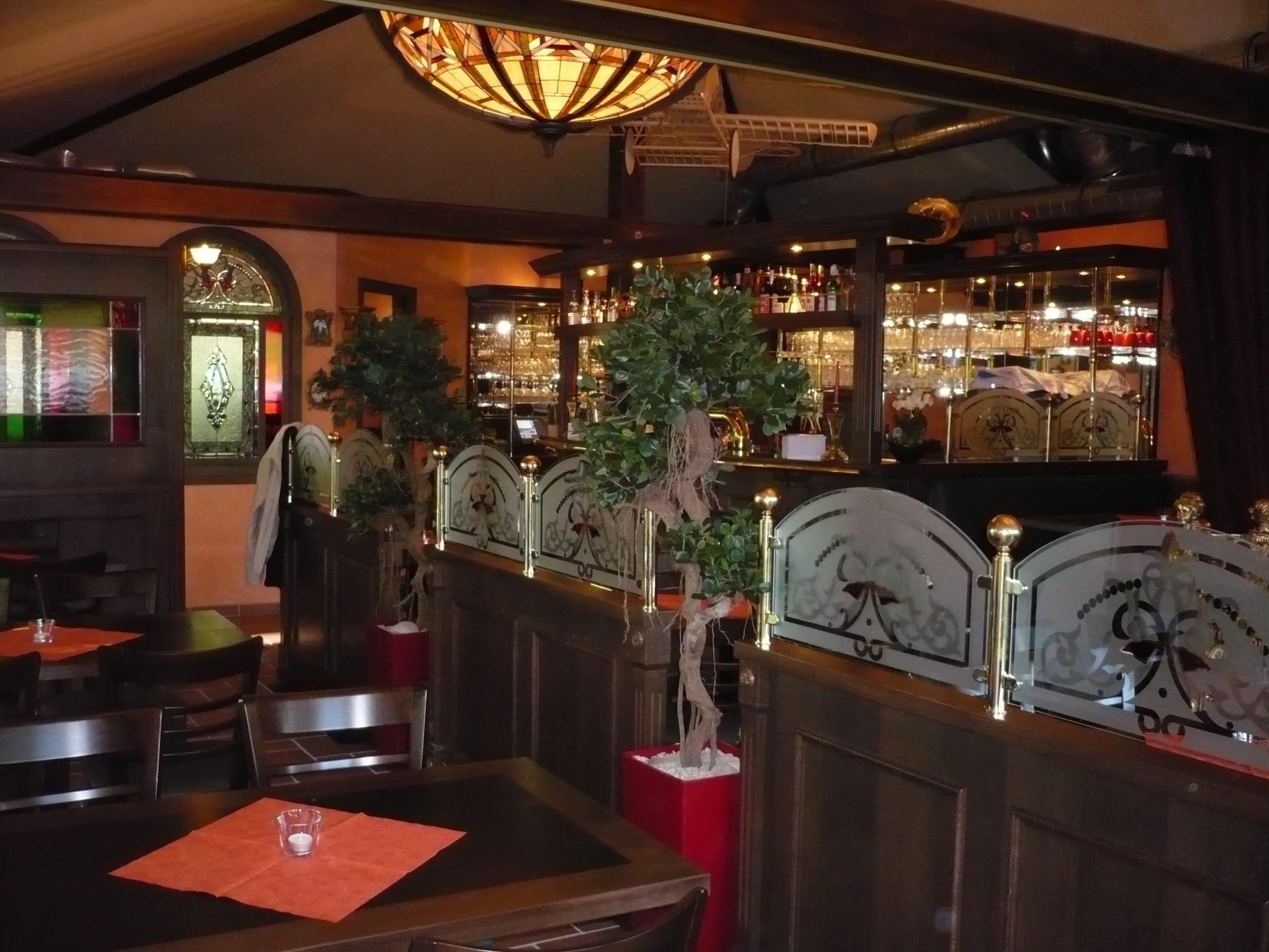 Internationales Restaurant Bistro Pavillon