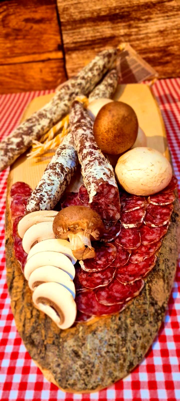 Spanische Salami mit Champignons - Shop | MISTER SALAMI