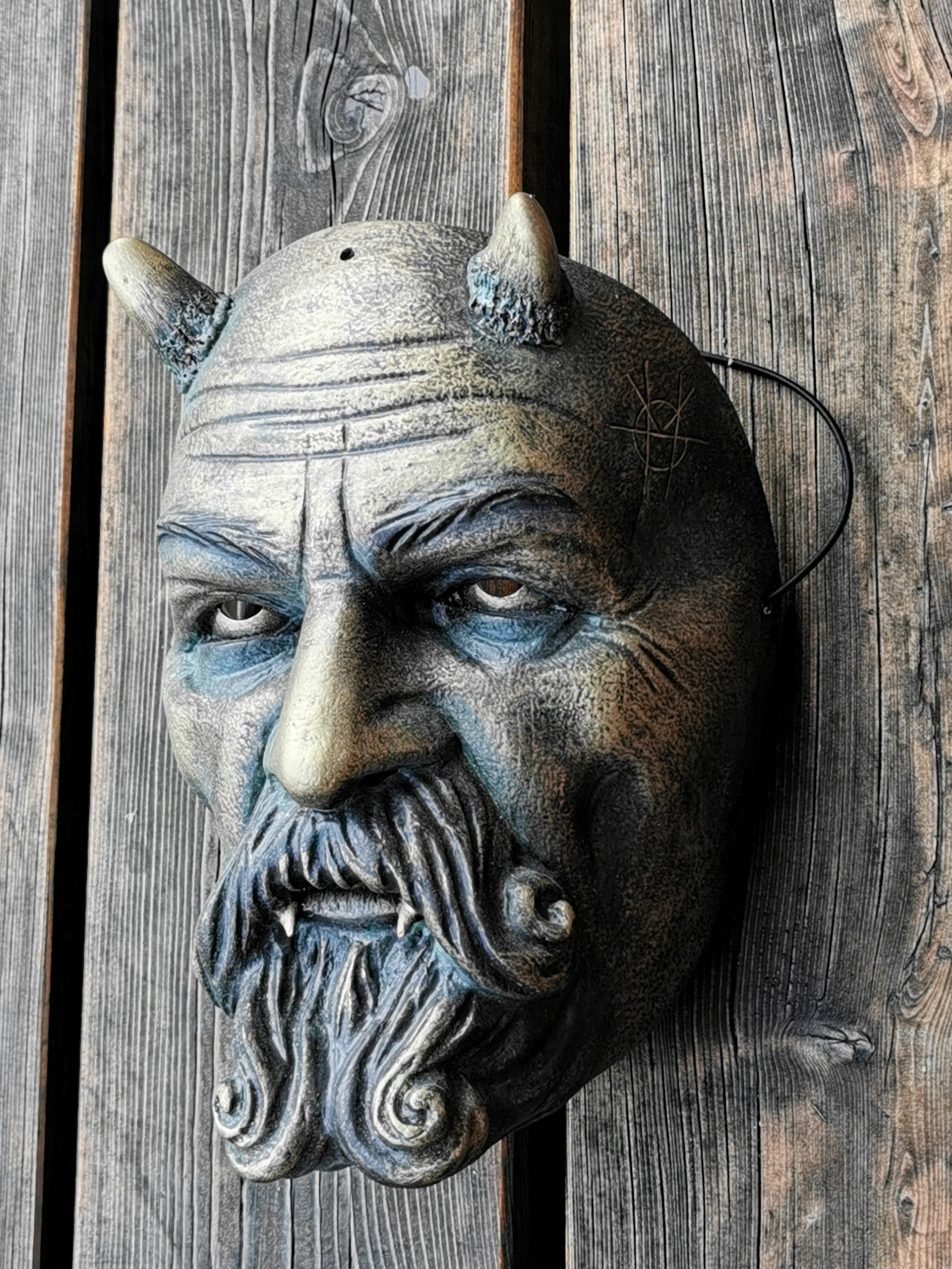 Krampus und Perchtenmasken Shop BrandnerMasken