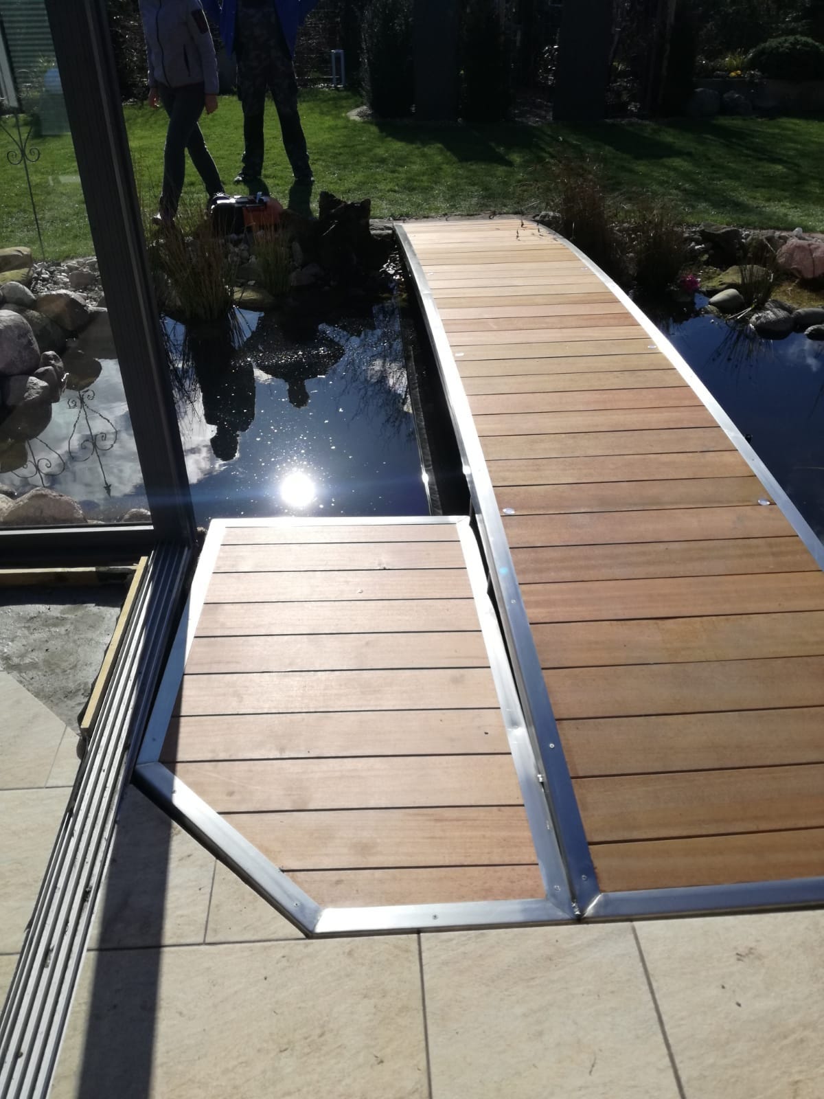Teichbrücke aus Edelstahl ohne Handlauf Bangkirai Shop Teichbrücken