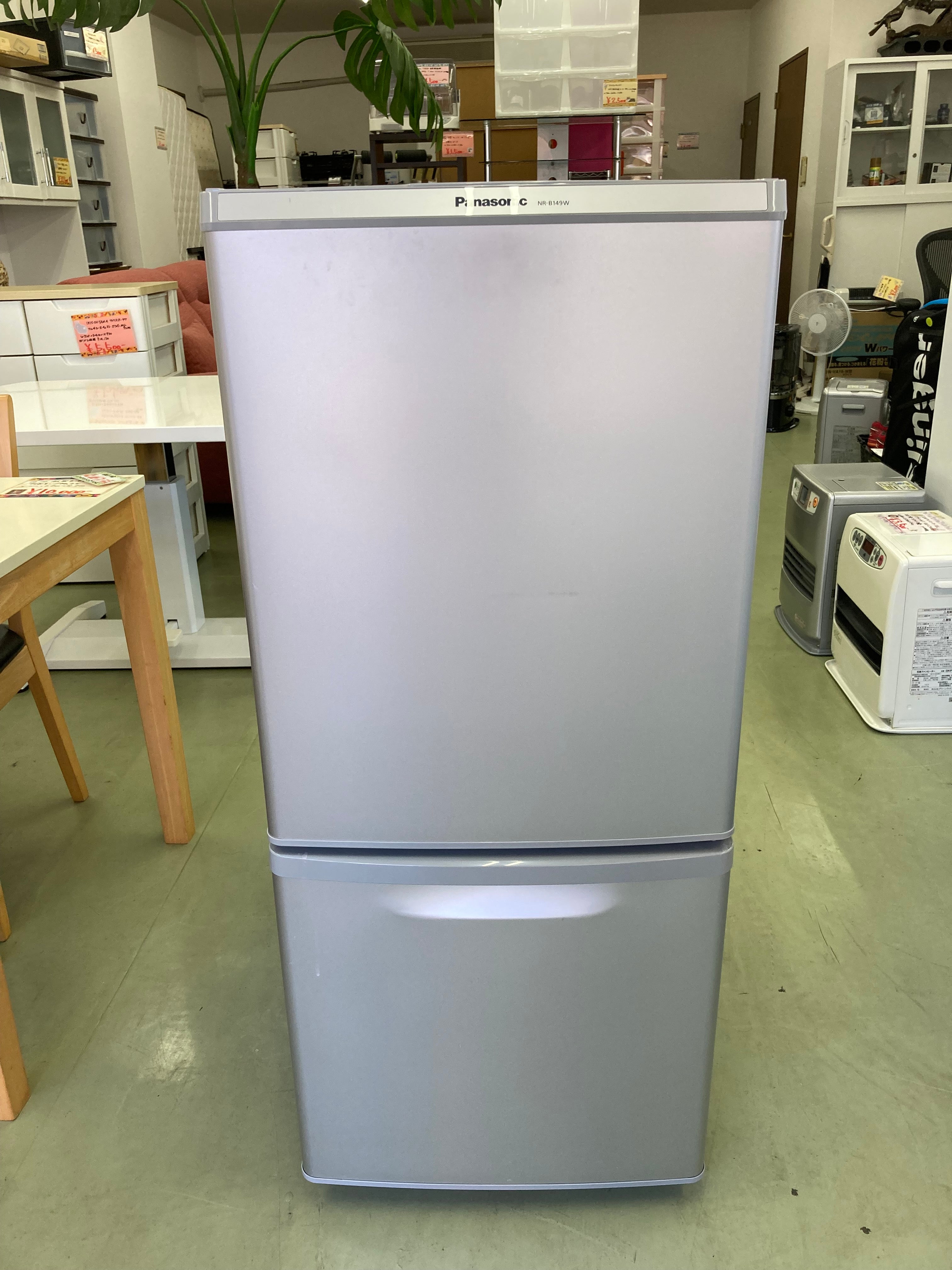 りある 日立建機 パワーショベル ラジエーター ZX55UR-2D 4616078