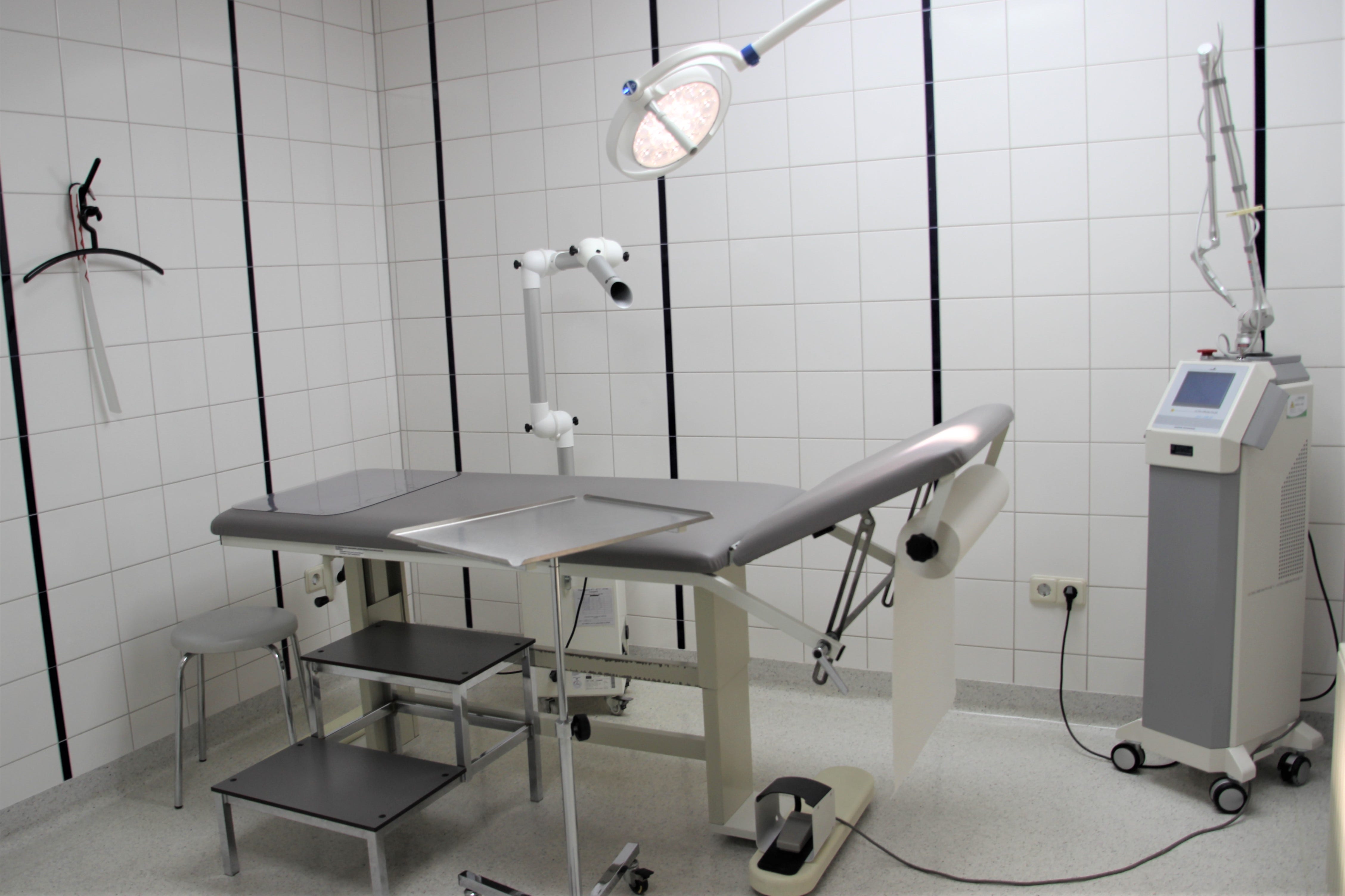 Hautarztpraxis Solingen - Dermanostic - Dr. Estefanía Lang Leistungen | Hautarztpraxis Dr. med. Hermes