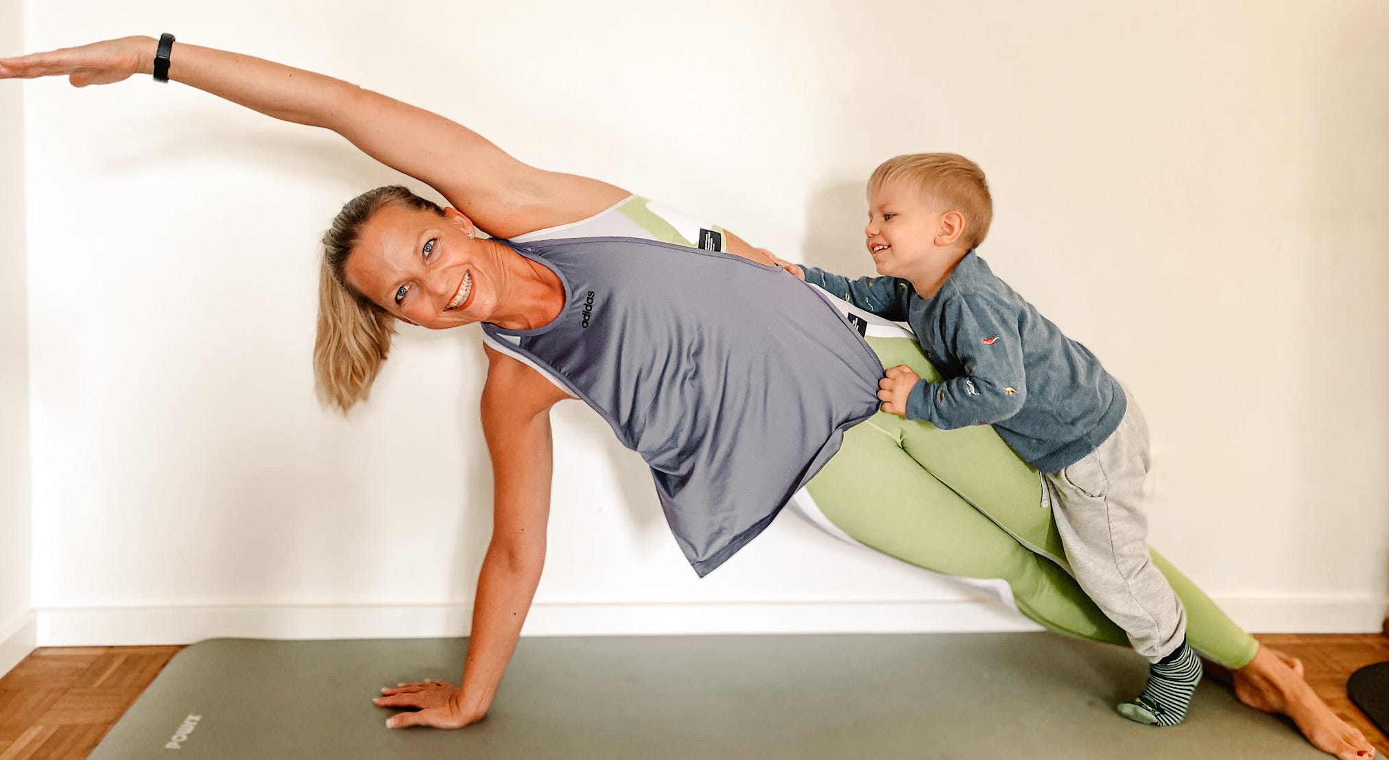 Mama Workout Sport für Mamas und Schwangere Mamafitness Club