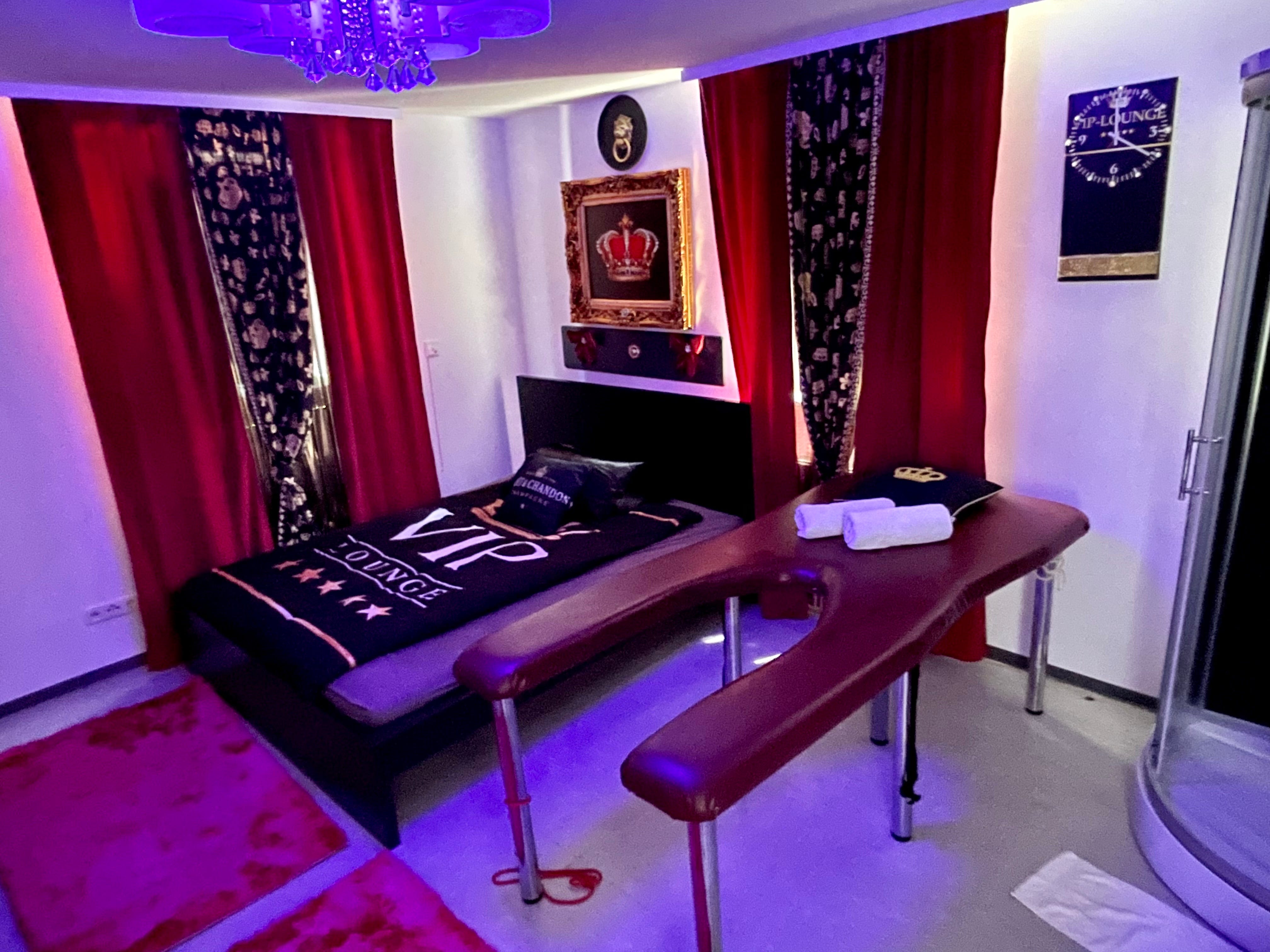 Unsere Räume Private Fun (LAUFHAUS LINZ)