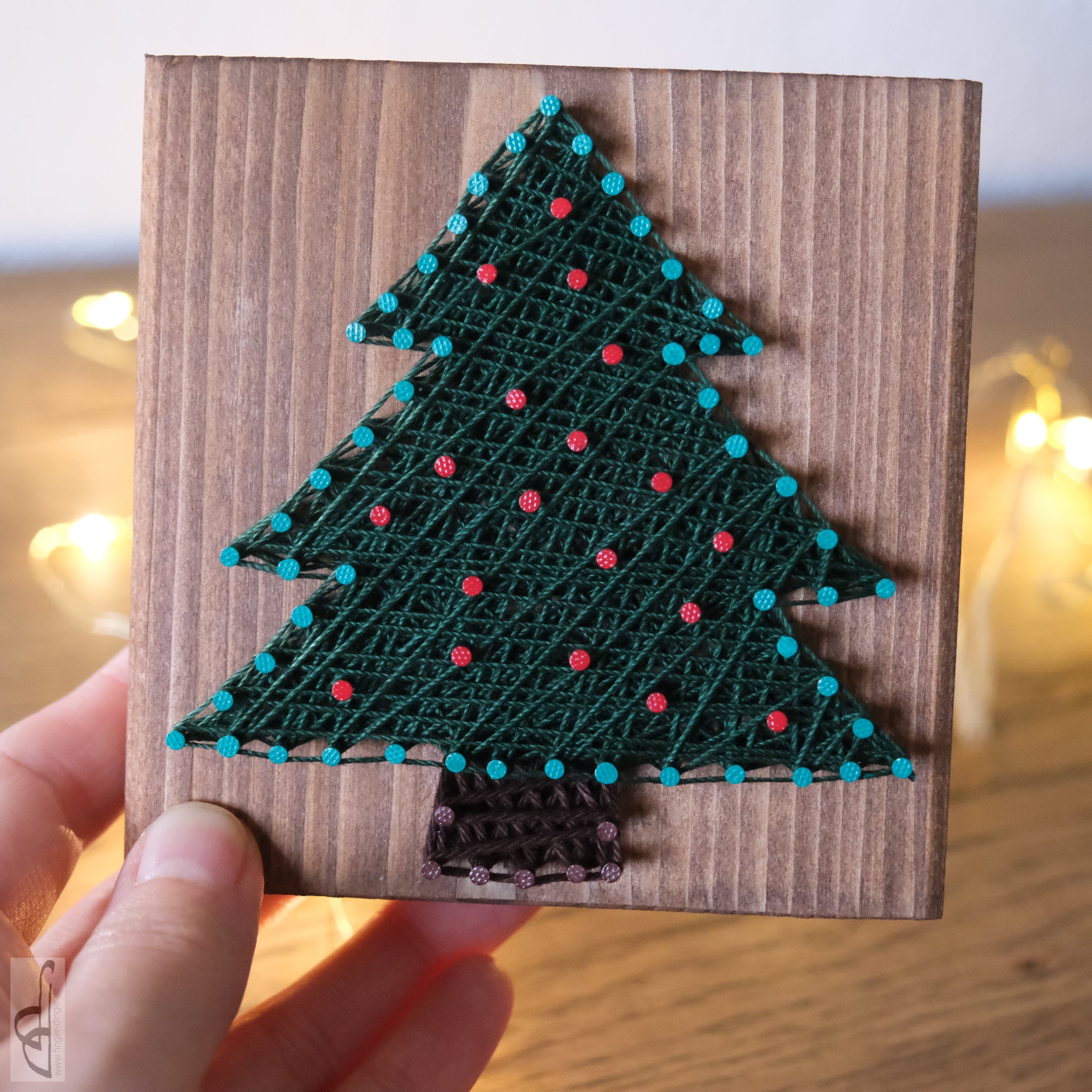 Nagelbild &amp;quot;Tannenbaum mit roten Kugeln&amp;quot; - Advent, Weihnachten, Winter ...