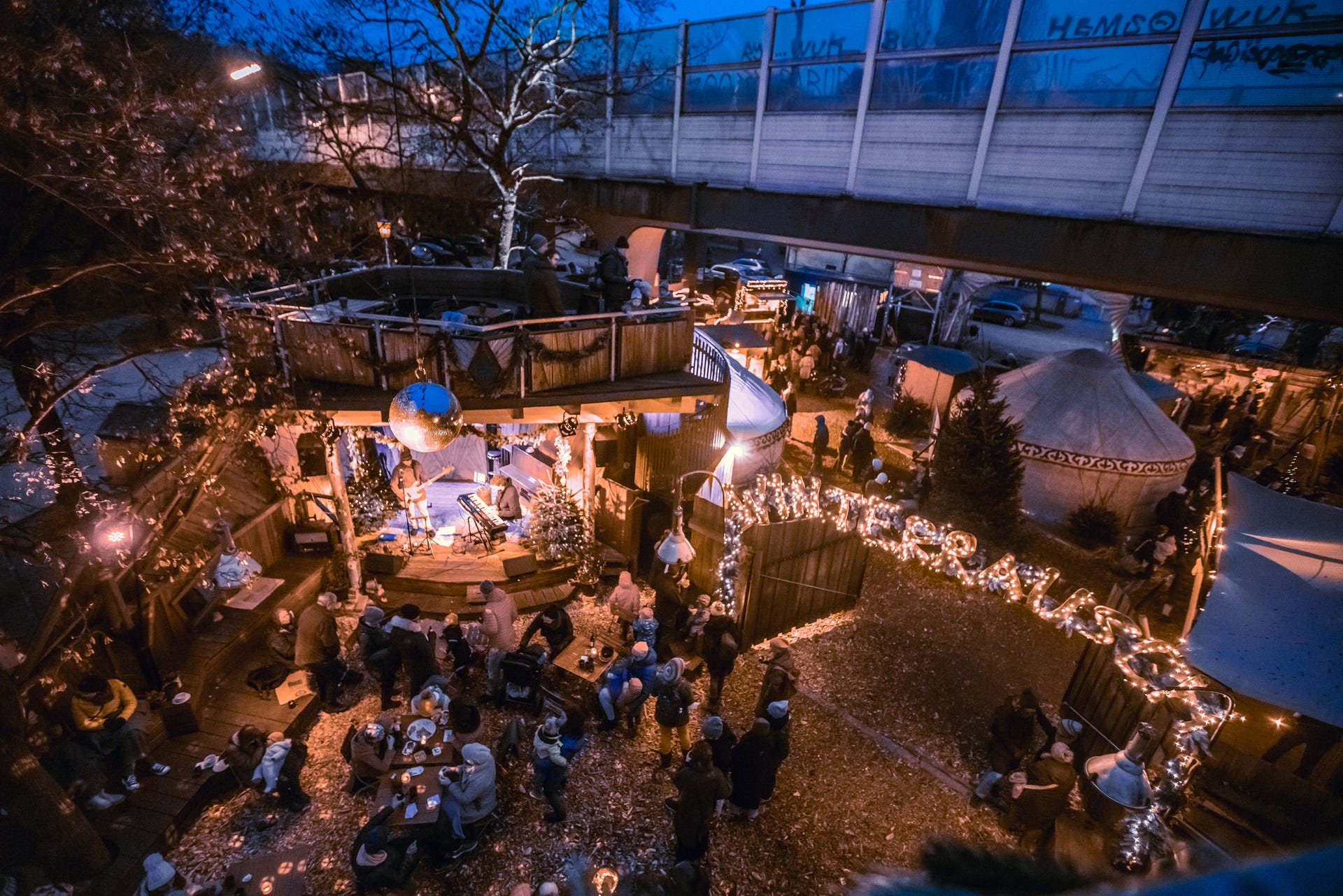 Christmas Markets Munich from the air at Gans Woanders restaurant